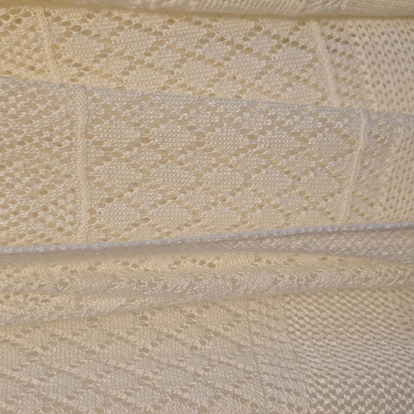 Women's Cream Sweater LG - Picture 3 of 4